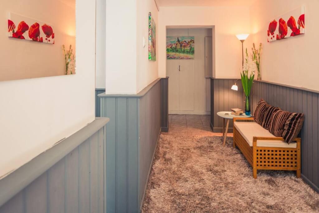 Lamp Street Apartment Сибиу Екстериор снимка